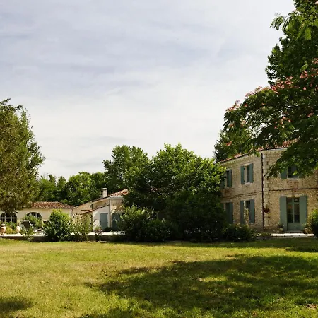 Chateau De L'isle - D'hotes 3*