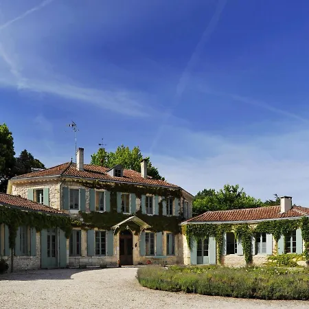 Maison d'hôtes Château De L'isle - D'hôtes 5*
