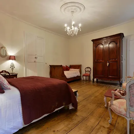 Maison d'hôtes Château De L'isle - D'hôtes 5*