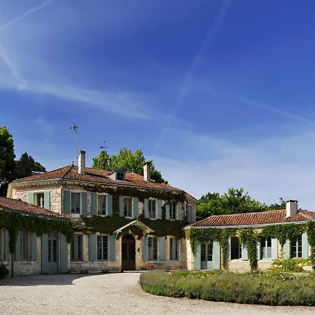 Affittacamere Chateau De L'isle - D'hotes 3*