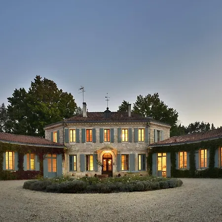 Chateau De L'isle - D'hotes Konukevi